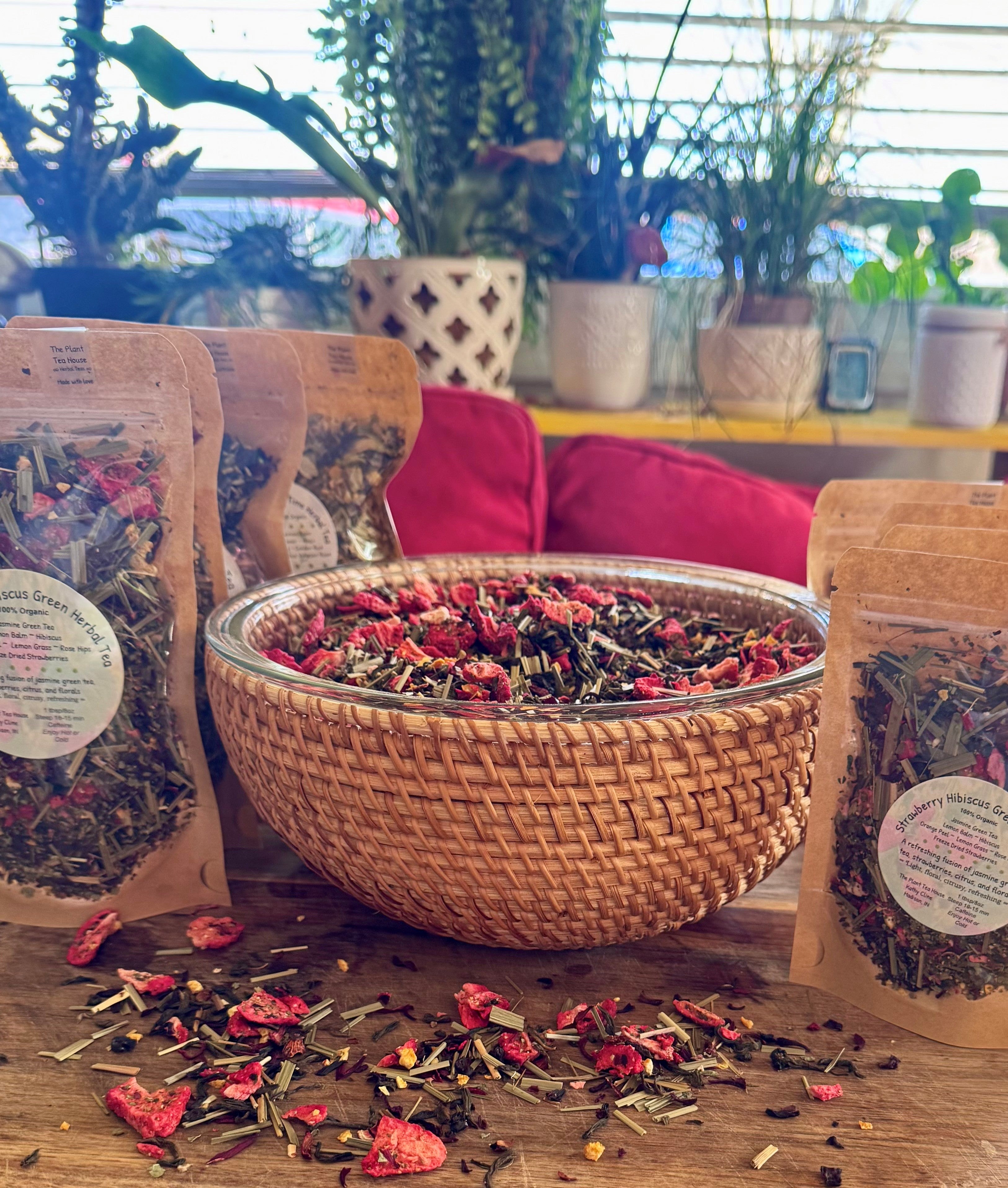 Strawberry Hibiscus Organic Green Herbal Tea